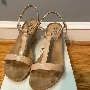 Size 9.5 wedge nude patent leather strappy sandals